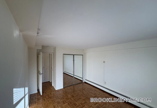 Building Photo - 185 Freeman St