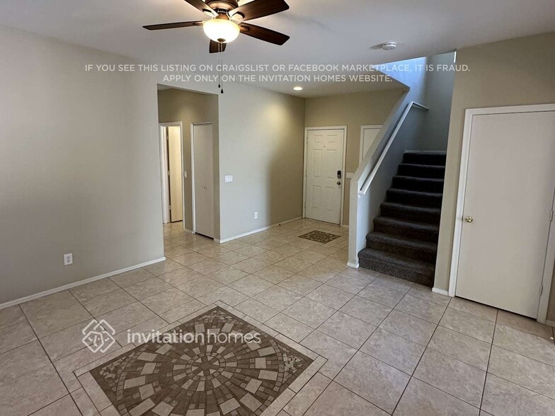 Building Photo - 1750 W Union Hills Dr