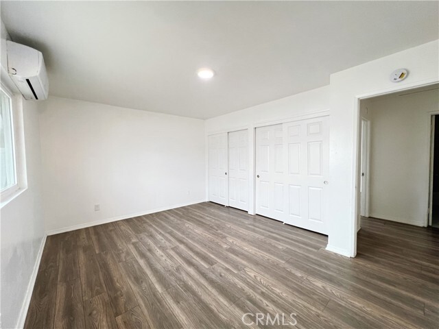 Building Photo - 9228 Oleander Ave