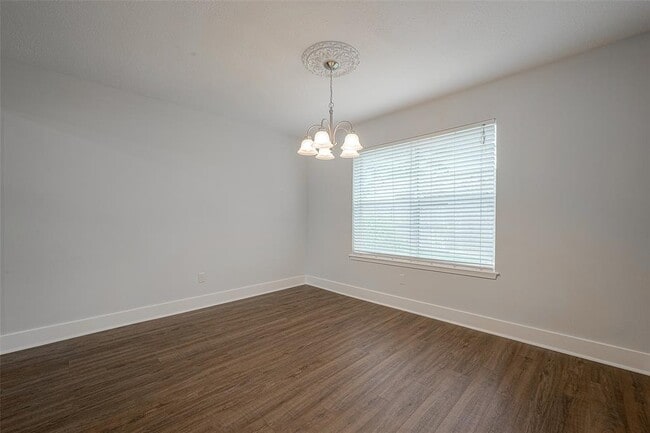 Building Photo - 7910 Litchfield Ln