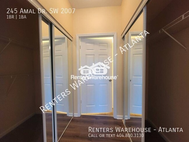 Building Photo - 245 Amal Dr SW