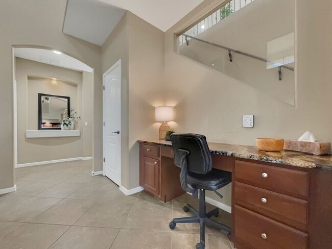 Building Photo - 22025 Cline Ct