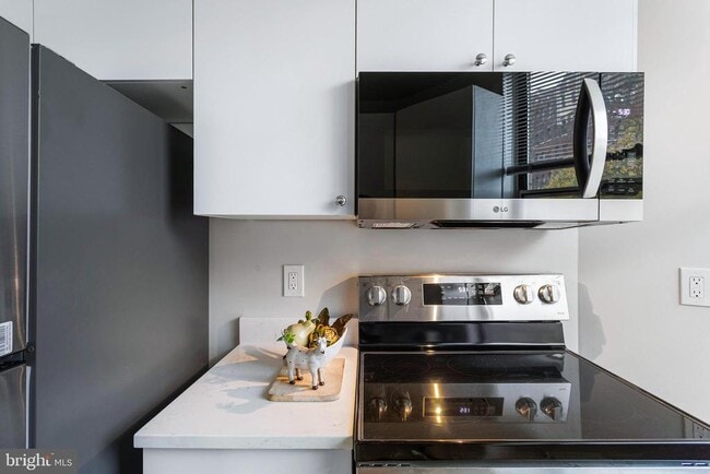 Building Photo - 1621 T St NW