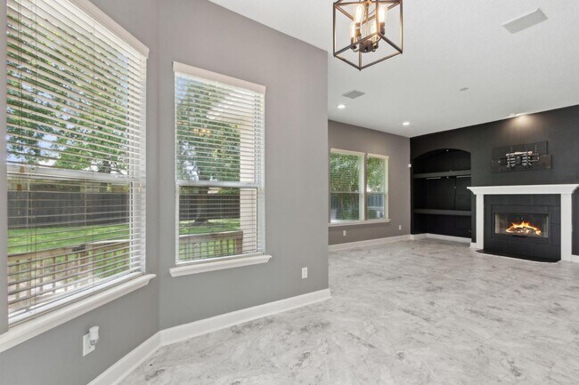 Building Photo - 14617 E Zachary Dr