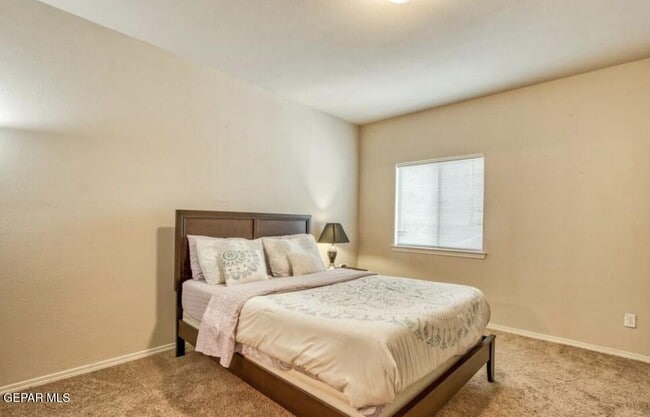 Building Photo - 14300 Gil Reyes Dr