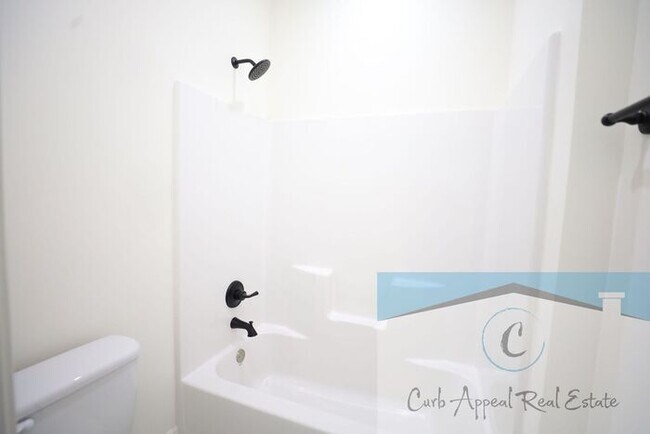 Building Photo - Luxury, new construction 3 bed, 2 bath home includes washer and dryer - Brookland!!