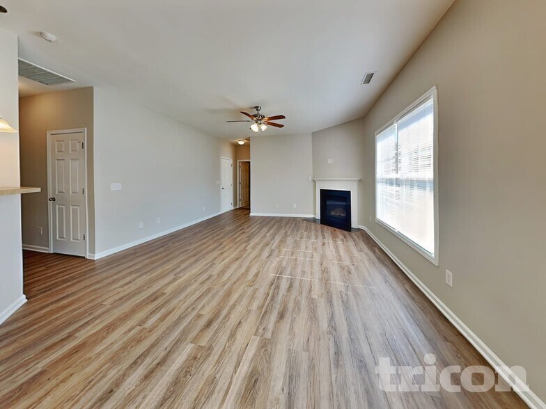 Building Photo - 30 Rowan Dr