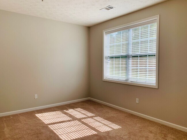 Building Photo - 621 Jefferson St