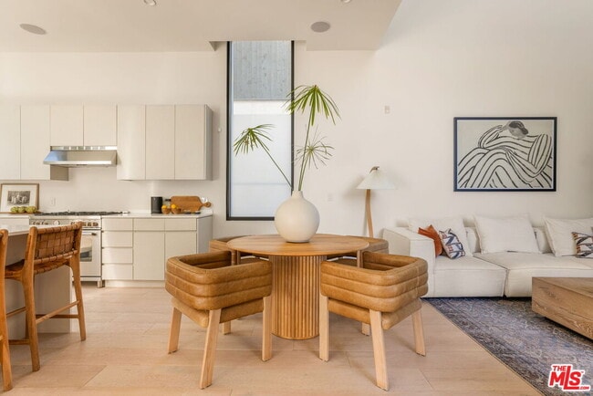 Building Photo - 4118 Wade St