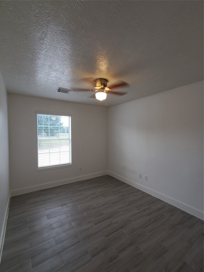 Building Photo - 5319 Cherie Crest Ct