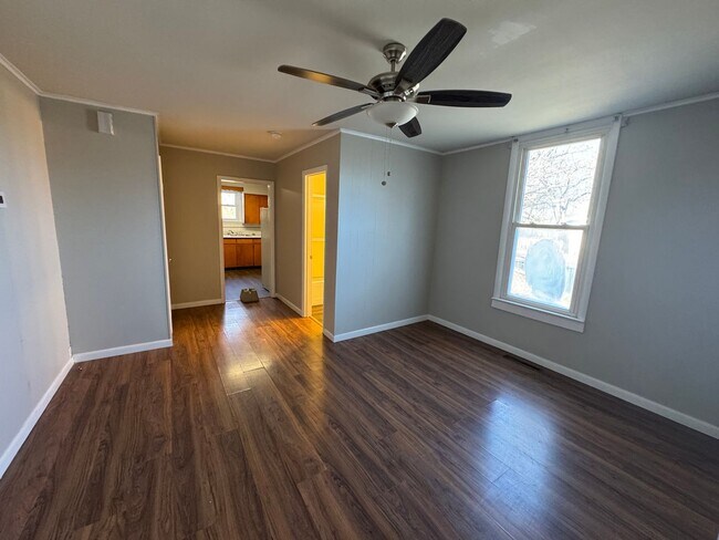 Building Photo - 1006 N 12th St