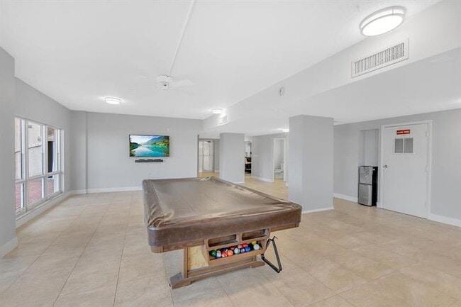 Building Photo - 750 N Ocean Blvd