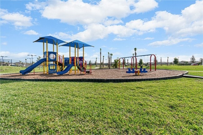 Building Photo - 14028 Hunter Oak Dr