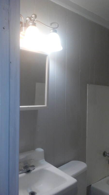 Building Photo - 1220 Cohen St