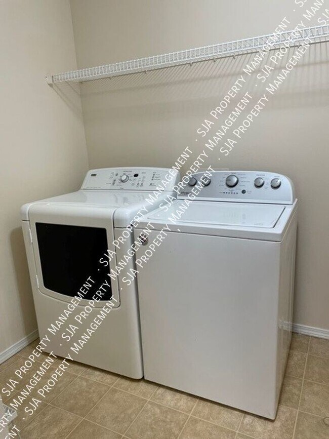 Building Photo - 4117 151st St SE