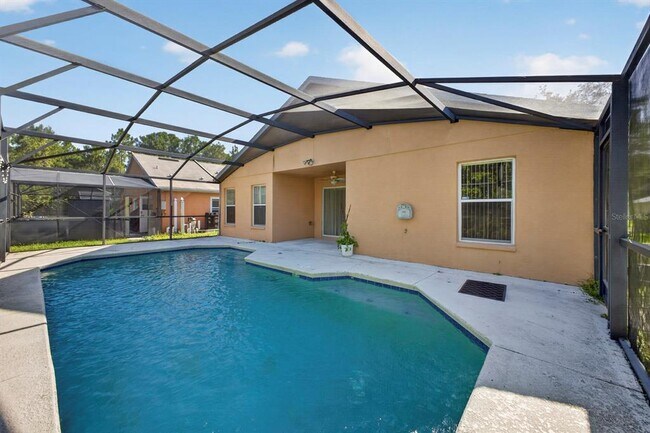 Building Photo - 839 Sandy Ridge Dr