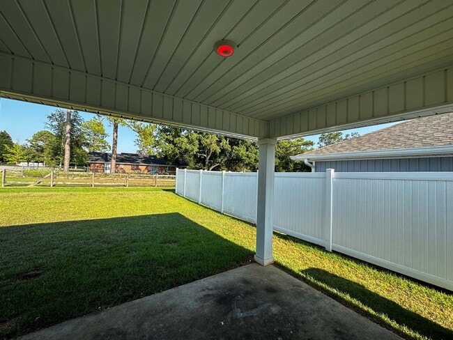 Building Photo - 24525 Alamitos Trace Dr