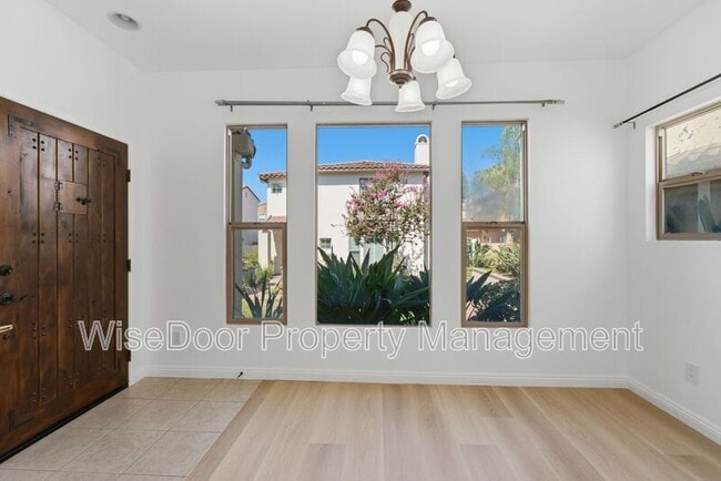 Building Photo - 1087 Waterfall Way