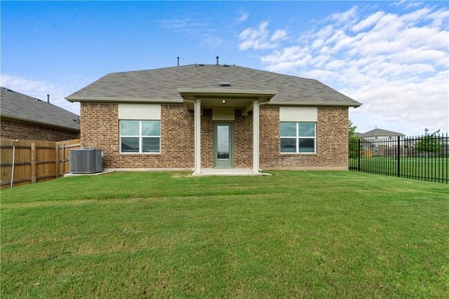 Building Photo - 213 Bremen St