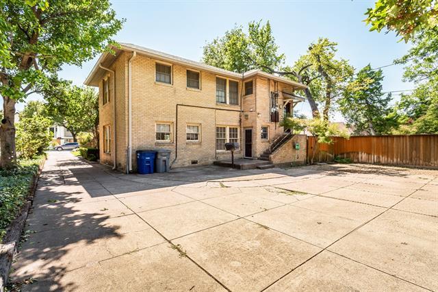 Building Photo - 6237 Richmond Ave