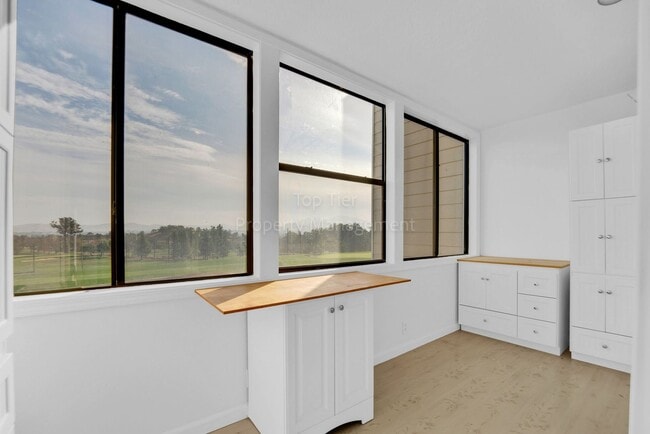 Building Photo - Lovely 2 bed/2.5 bath/ 1472 sqft two story home with Golf Course views! Available September 15th ...