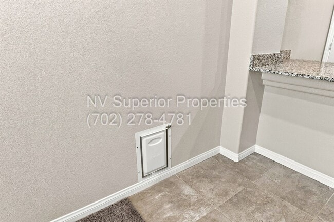 Building Photo - 7204 Sunray Point St