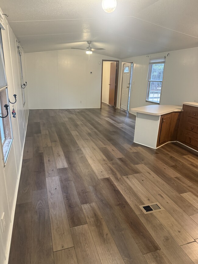 Building Photo - 5426 Peden Point Rd