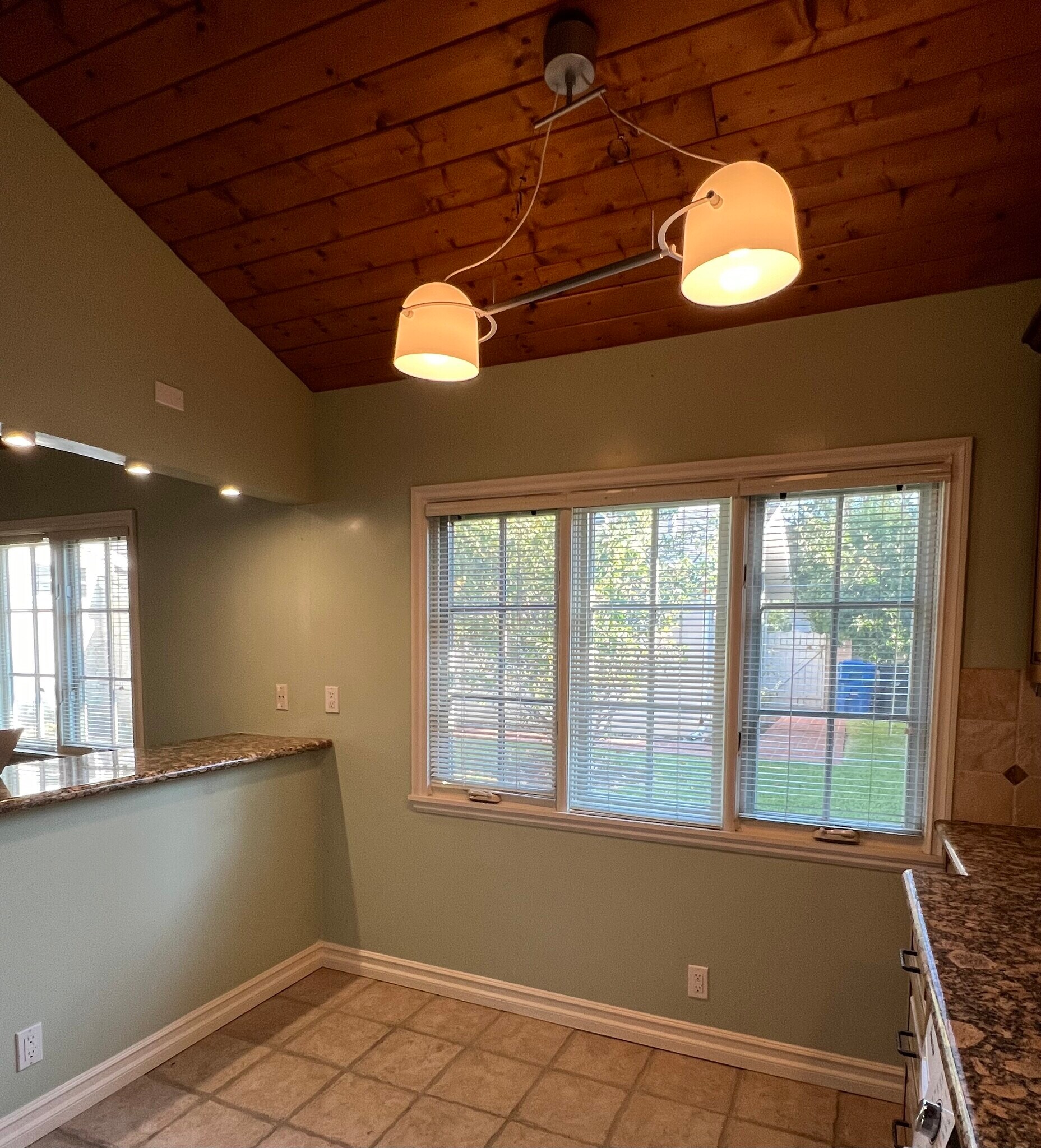 Building Photo - 23211 Mariano St