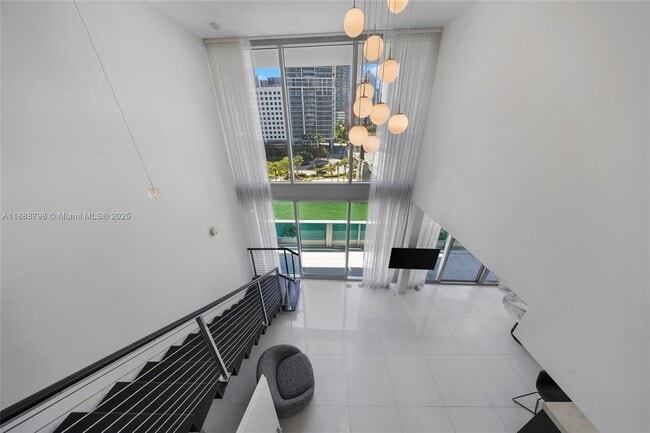 Building Photo - 200 Biscayne Blvd Way