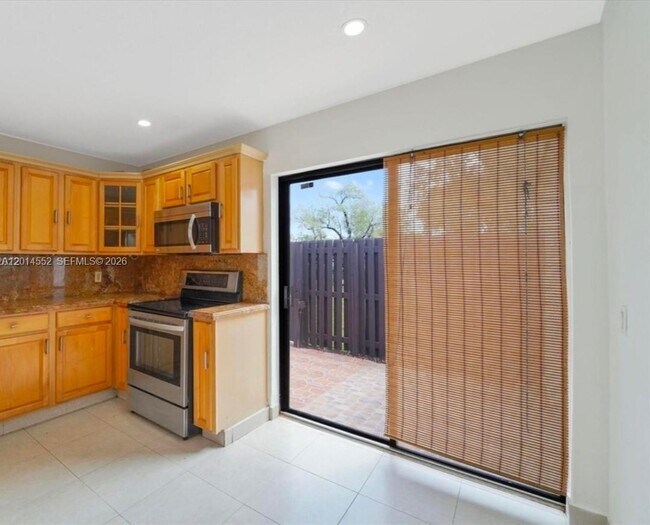 Building Photo - 15270 SW 45th Terrace
