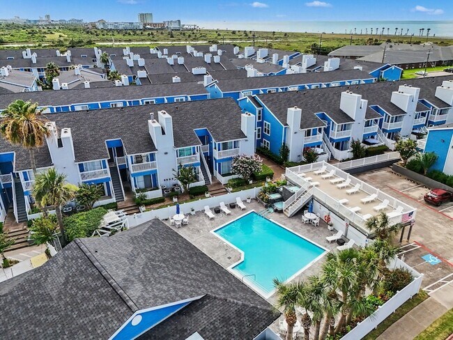 Building Photo - 3506 Cove View Blvd