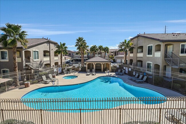 Building Photo - Gorgeous 2 Story Condo in Henderson with S...