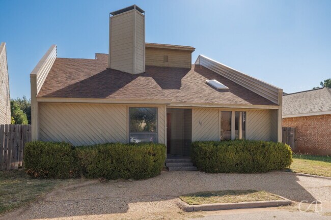 Building Photo - For Lease