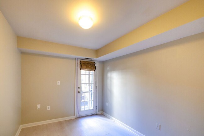 Building Photo - 2025 11th St NW