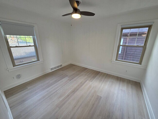 Building Photo - 17424 Winslow Rd