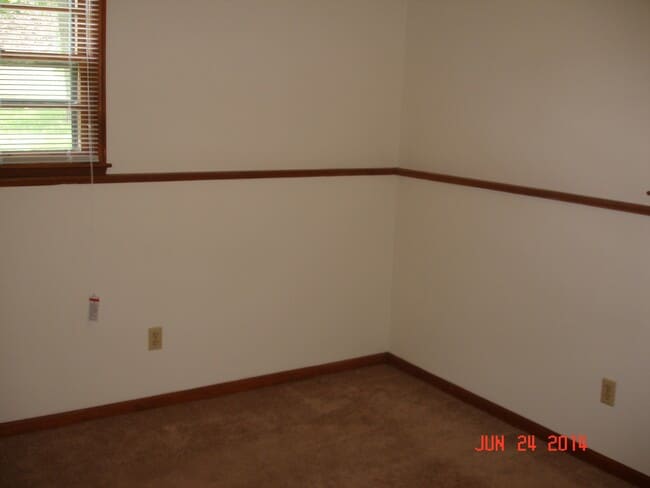 Building Photo - 530 SE 325th Rd