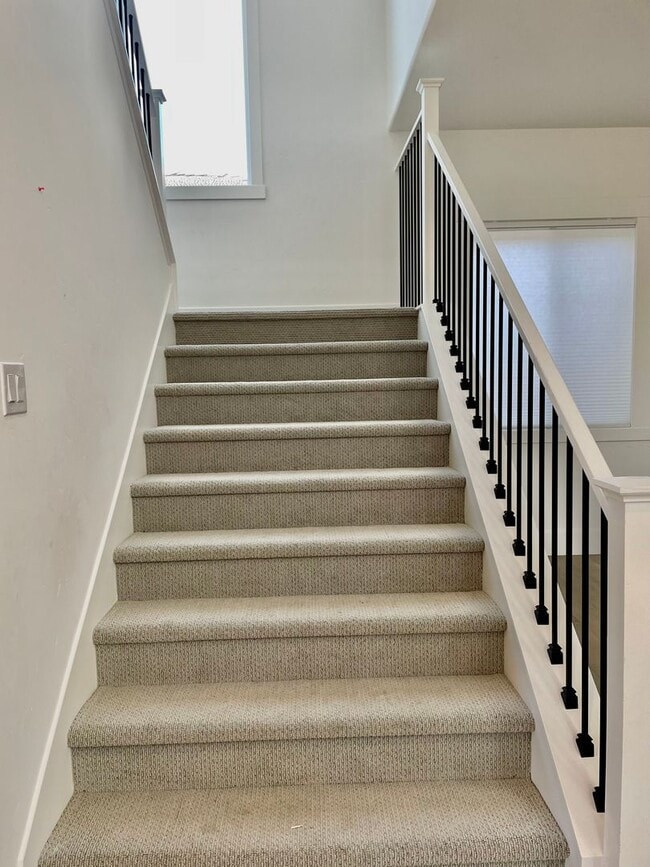 Building Photo - Wow! Custom Built Smart Home in Sutter Par...