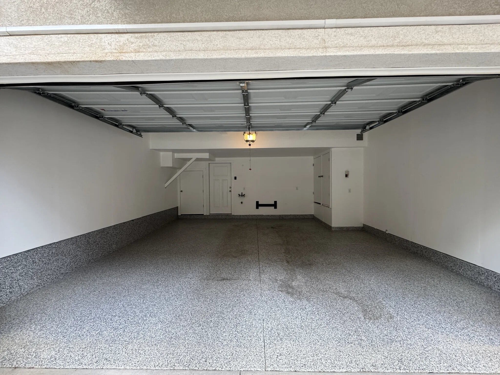 Building Photo - 67 S Walker Ln