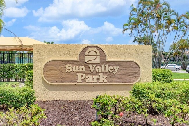 Building Photo - 9565 El Clair Ranch Rd