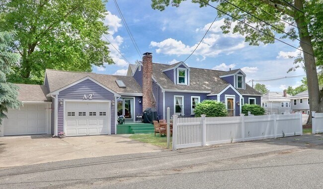 Building Photo - 3 Oak Tree Rd
