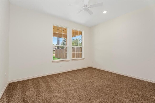 Building Photo - 24738 Roscommon Ln