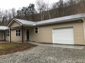 Building Photo - 292 Preston Road APT 3