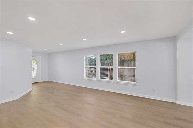 Building Photo - 328 Cortland Cir