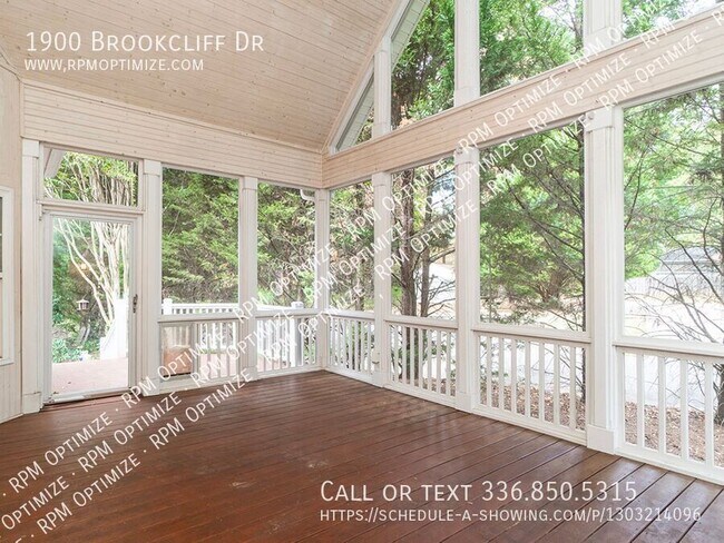 Building Photo - 1900 Brookcliff Dr