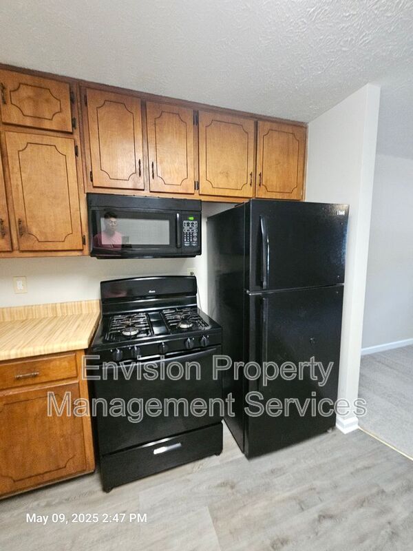 Building Photo - 111 Jay Ln