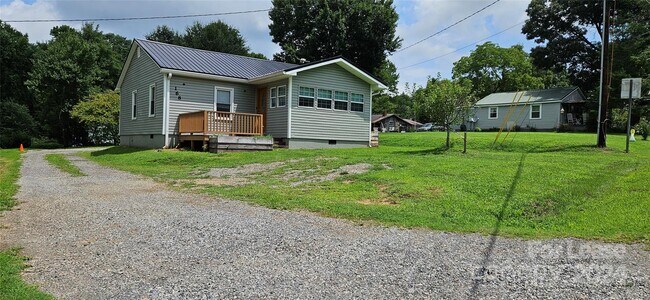 Primary Photo - 168 Goodman Rd