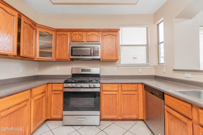 Building Photo - 3016 Tierra Cuervo Dr