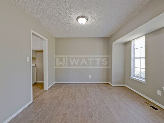 Building Photo - 3-Bed, 2-Bath Split-Level Home in Alabaster