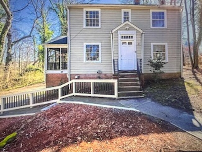 Building Photo - 139 Rosedale Cir