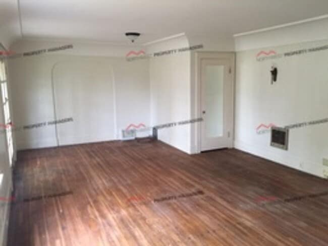 Building Photo - r191f